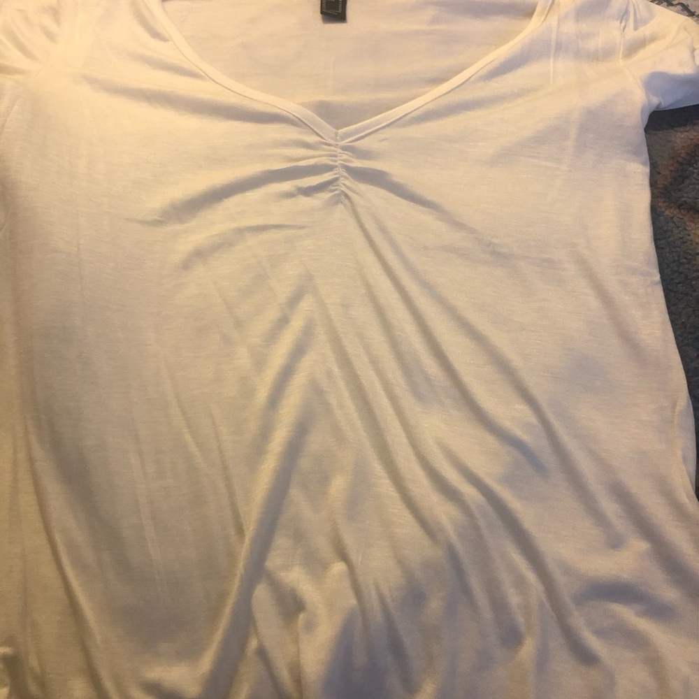 Basic white top